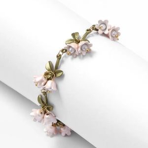 Flower bracelet